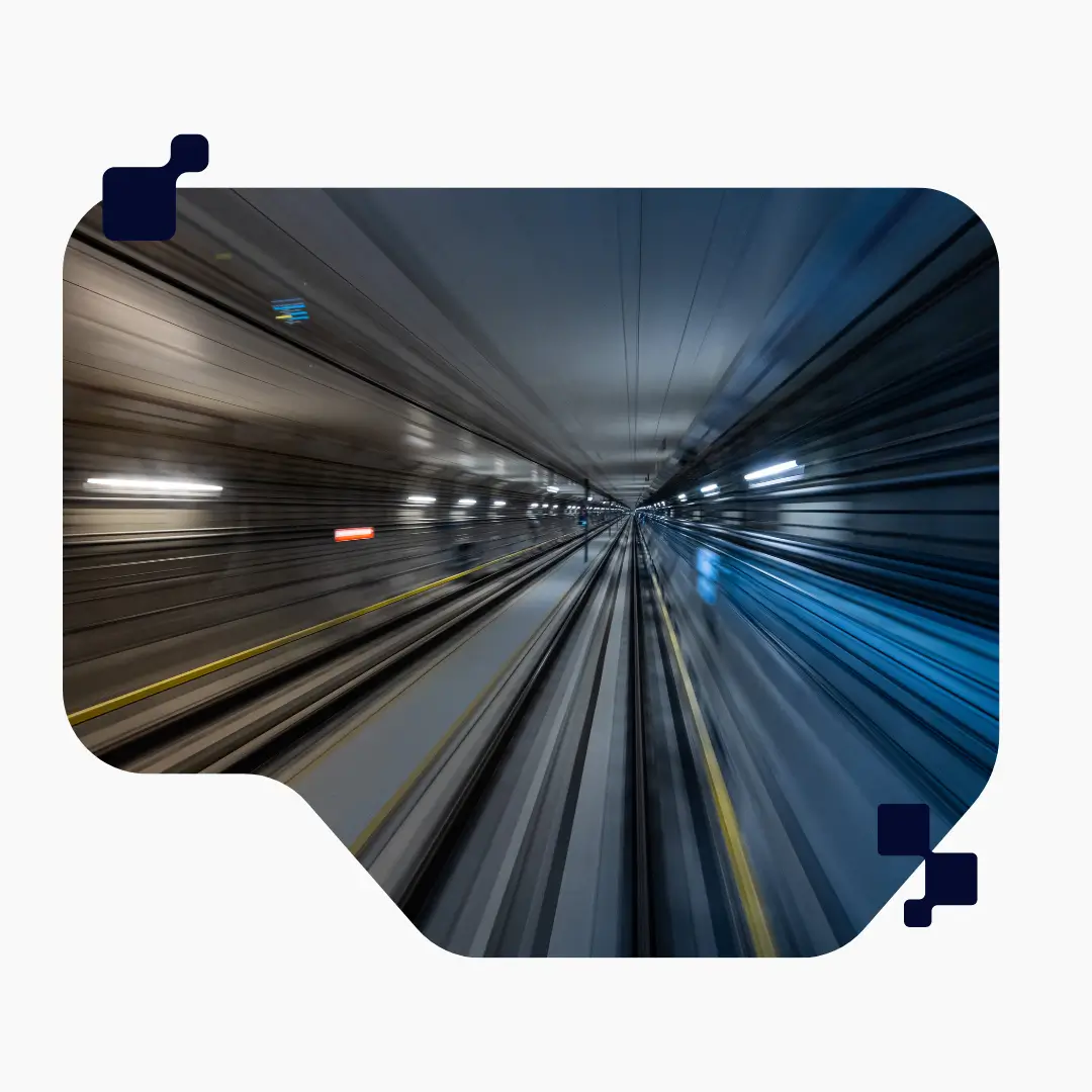 Trilhos em alta velocidade representando a Venda Turbo E19